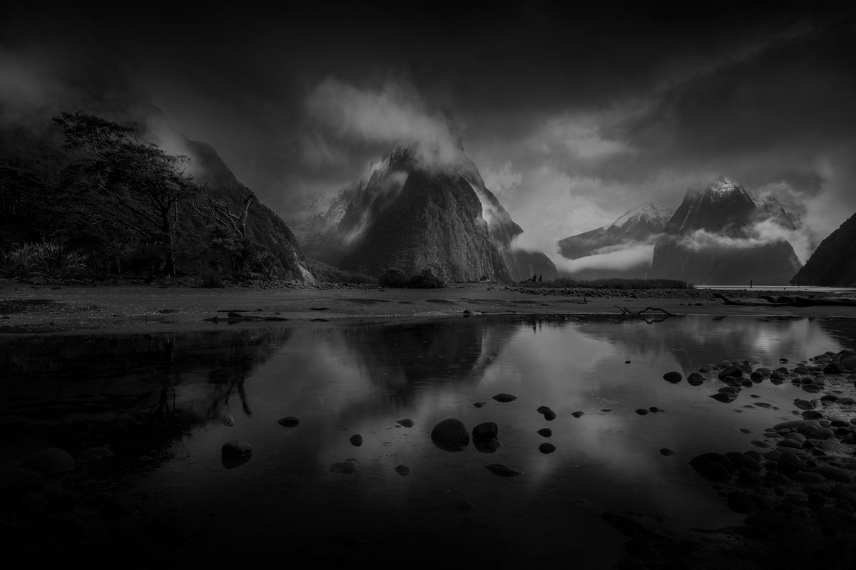 photo-wallpaper-milford-sound
