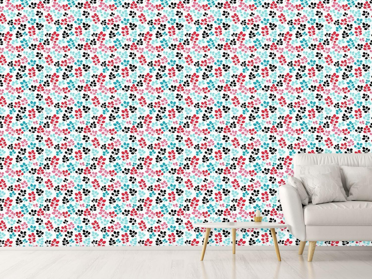 patterned-wallpaper-berry-leaves-in-winter