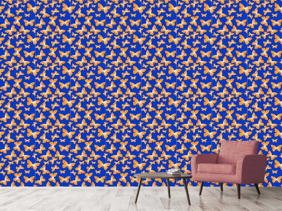 patterned-wallpaper-fly-and-flutter