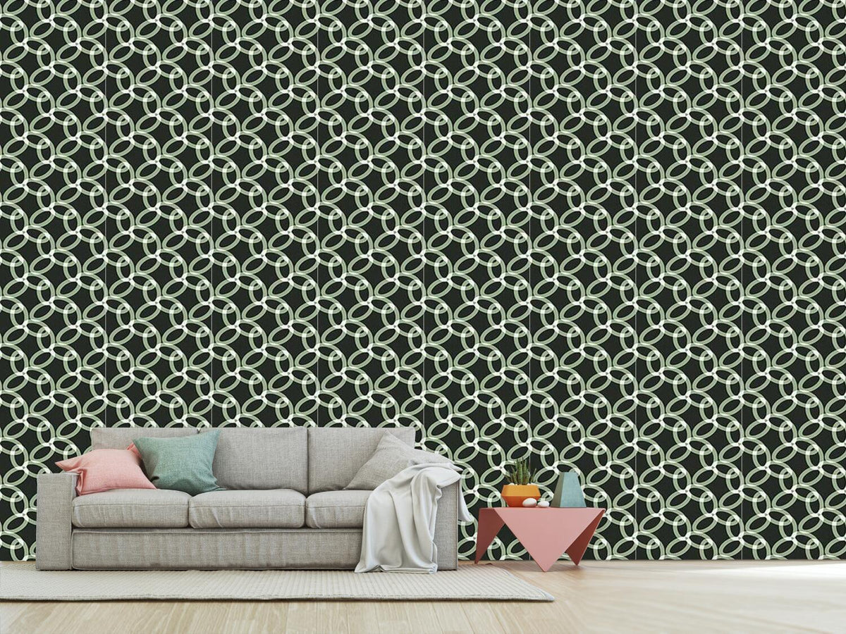 patterned-wallpaper-in-chains