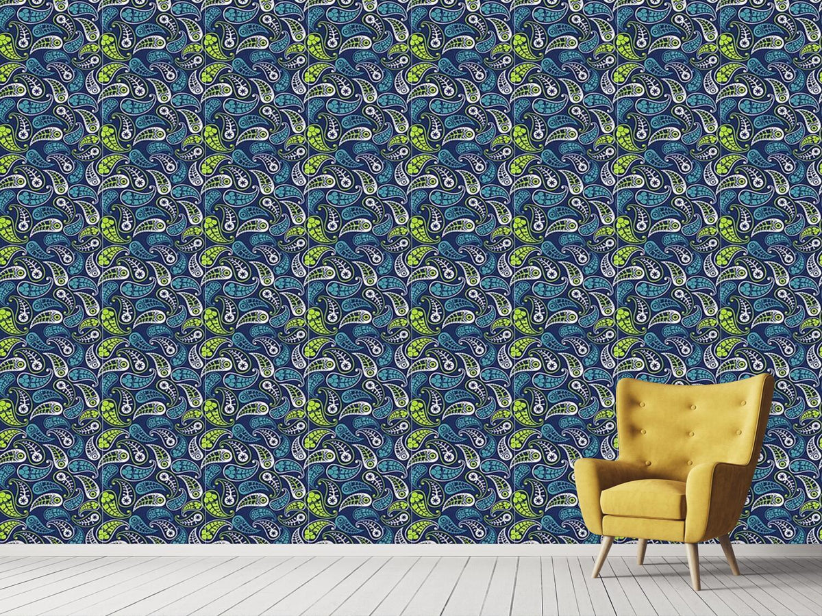 patterned-wallpaper-palace-paisley