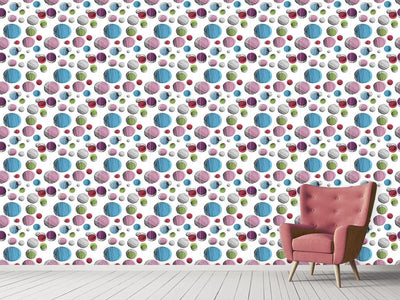 patterned-wallpaper-misplaced-dots