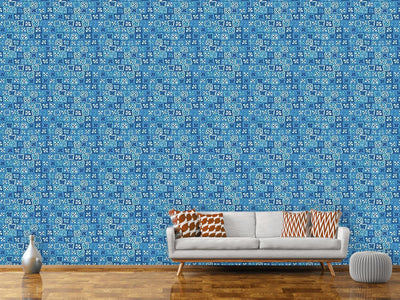 patterned-wallpaper-floral-crossover-mosaic