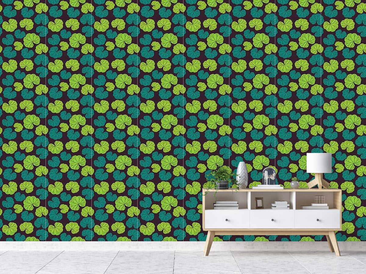 patterned-wallpaper-ladys-mantle