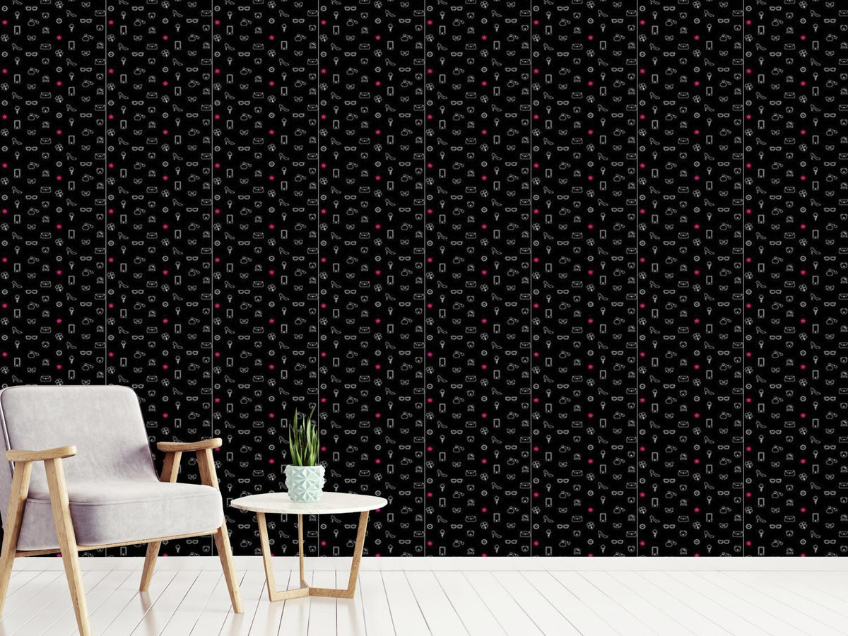 patterned-wallpaper-women-pleasures