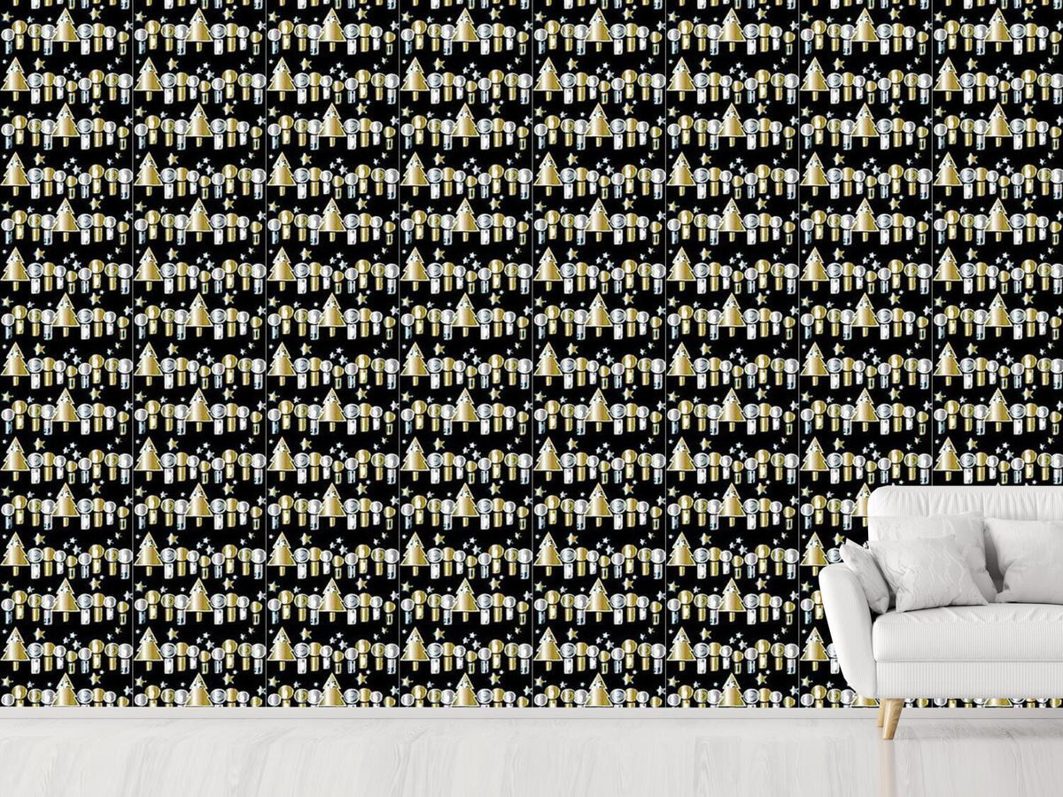 patterned-wallpaper-candle-light-in-gold-luster