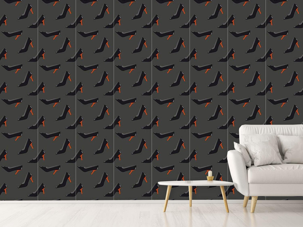 patterned-wallpaper-high-heels