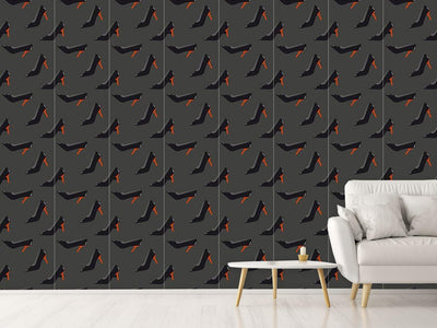 patterned-wallpaper-high-heels