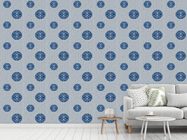 patterned-wallpaper-christmas-ornaments-silver