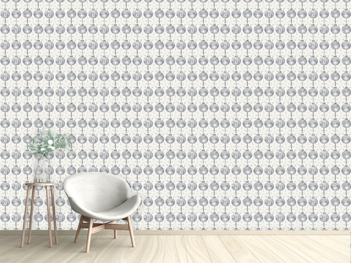 patterned-wallpaper-star-twinkle-with-silver-baubles