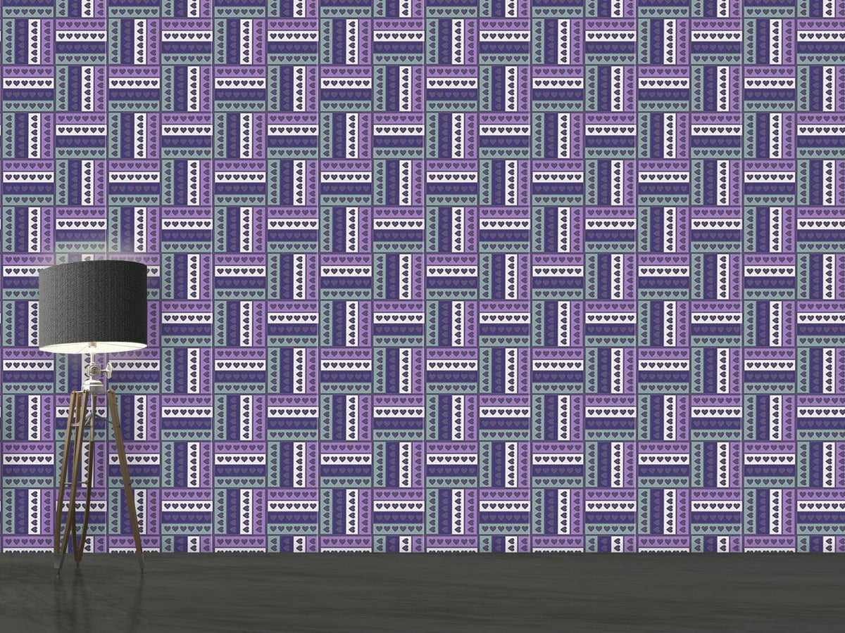 patterned-wallpaper-heart-on-stripe
