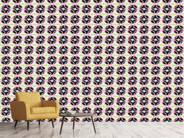 patterned-wallpaper-waiting-for-a-chain-reaction