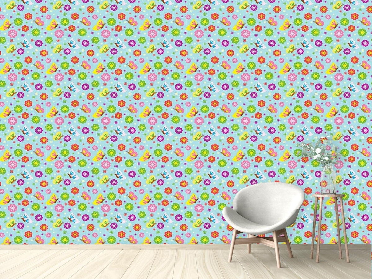 patterned-wallpaper-party-flowers