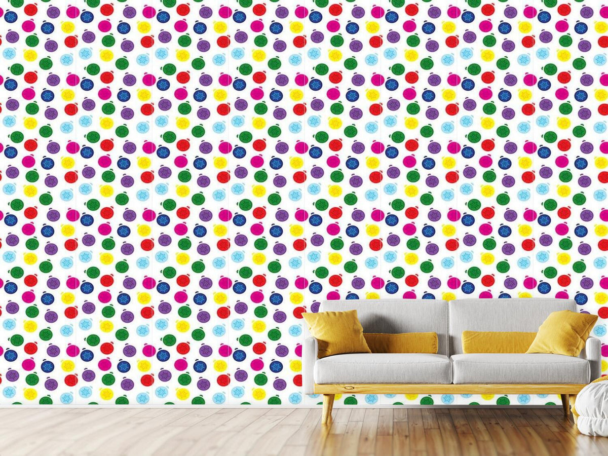 patterned-wallpaper-fun-with-baubles
