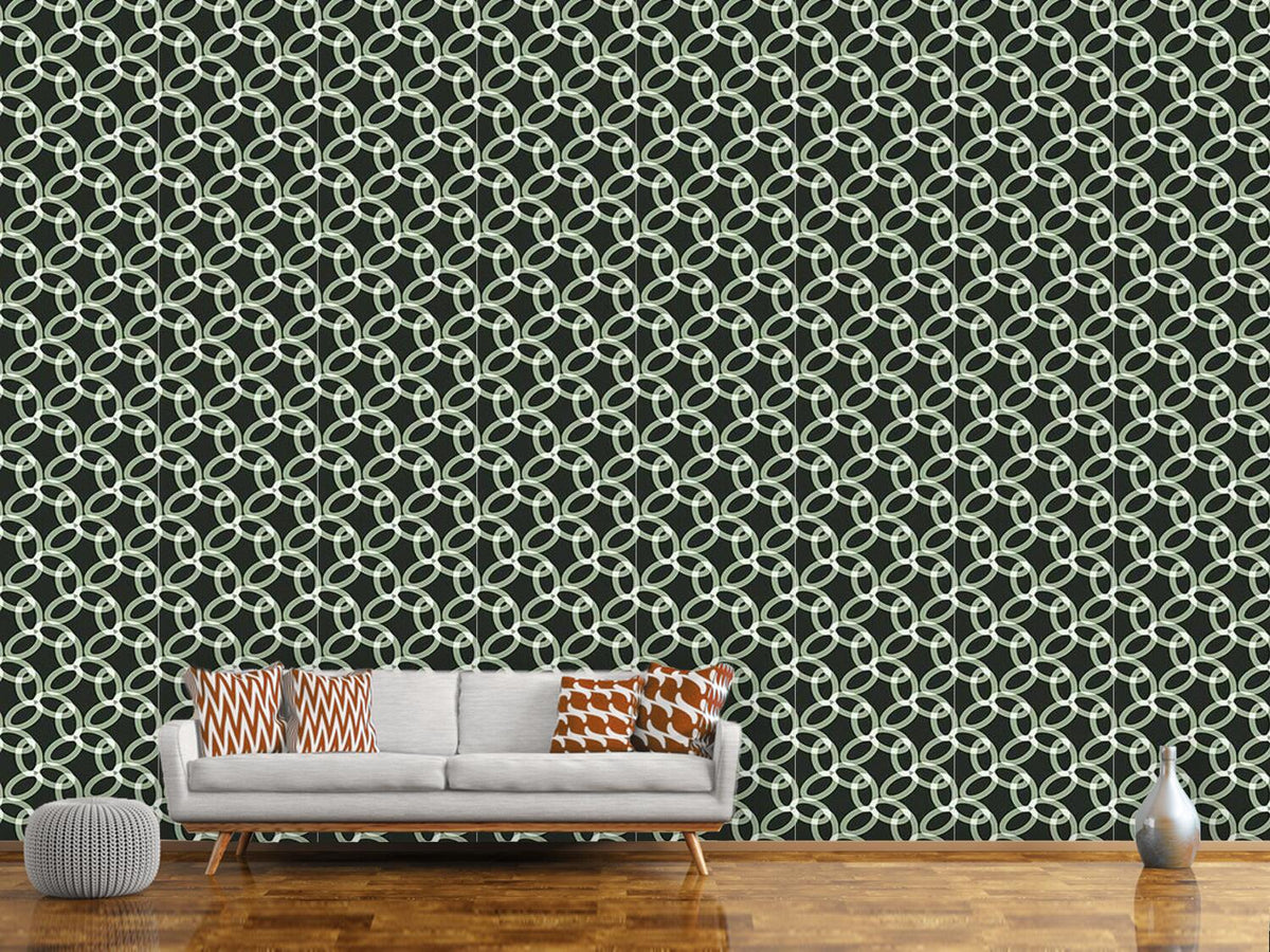 patterned-wallpaper-in-chains