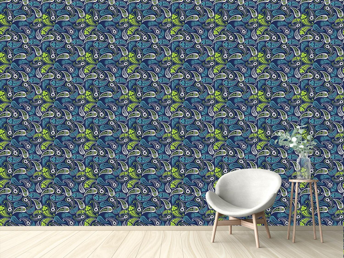 patterned-wallpaper-palace-paisley