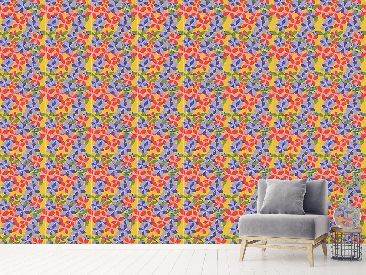 patterned-wallpaper-petals-and-leaves-yellow