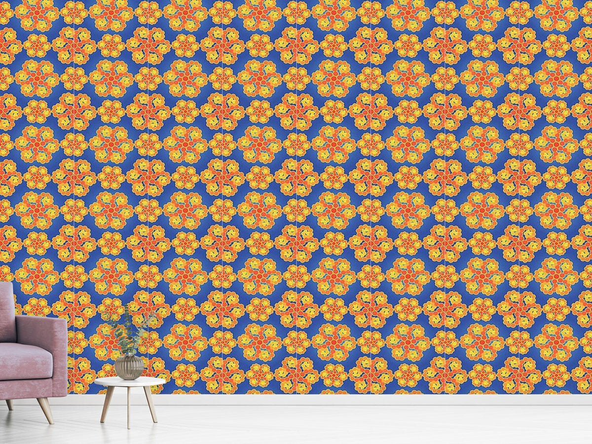 patterned-wallpaper-compass-flowers