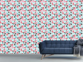 patterned-wallpaper-berry-leaves-in-winter