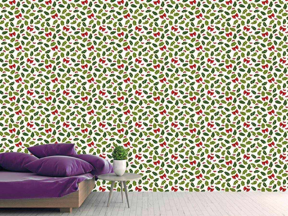 patterned-wallpaper-holly-christmas