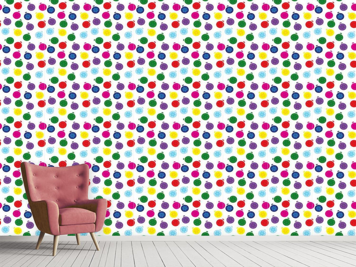 patterned-wallpaper-fun-with-baubles
