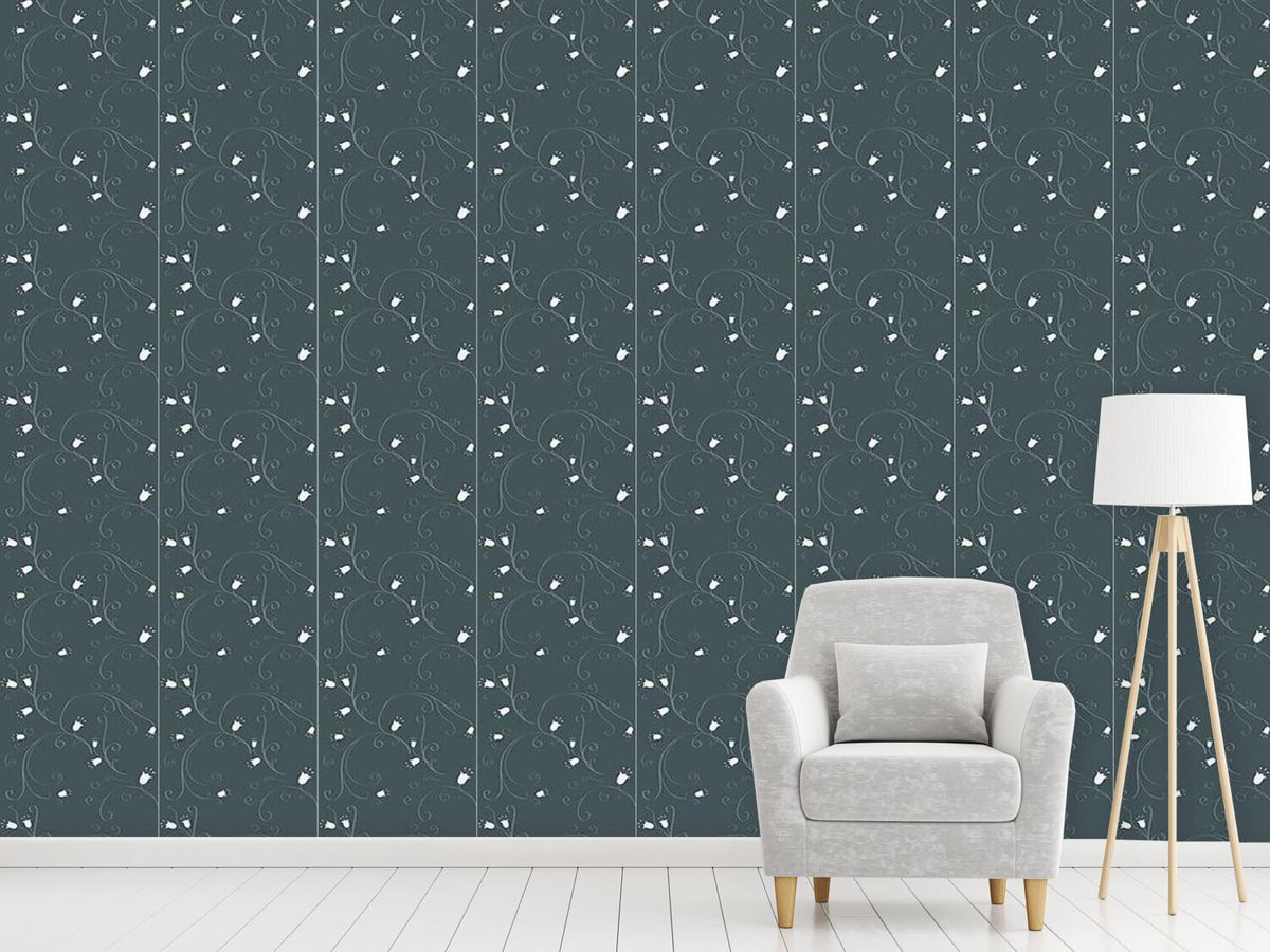 patterned-wallpaper-bell-flowers-night-dream