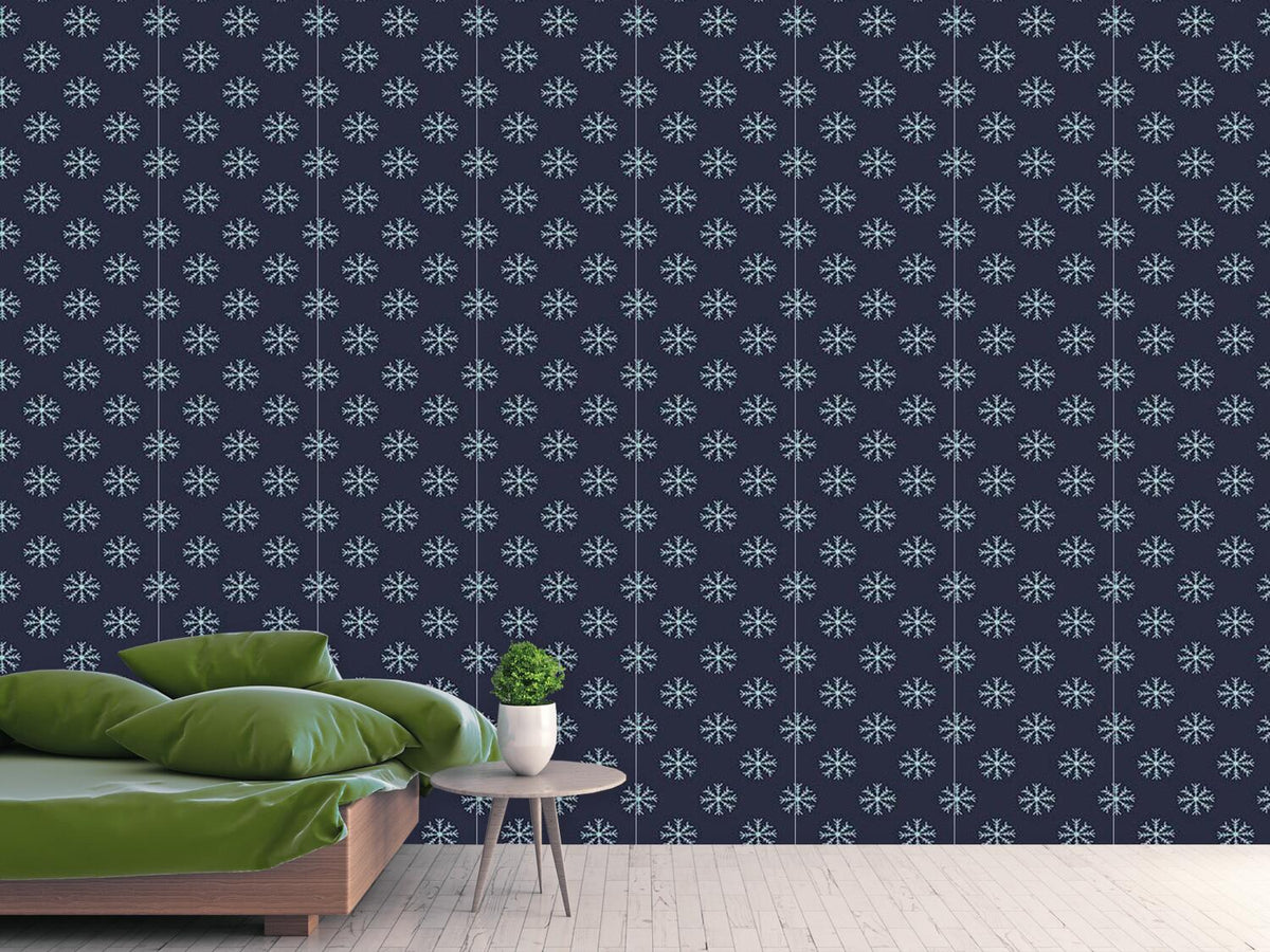 patterned-wallpaper-snow-is-falling