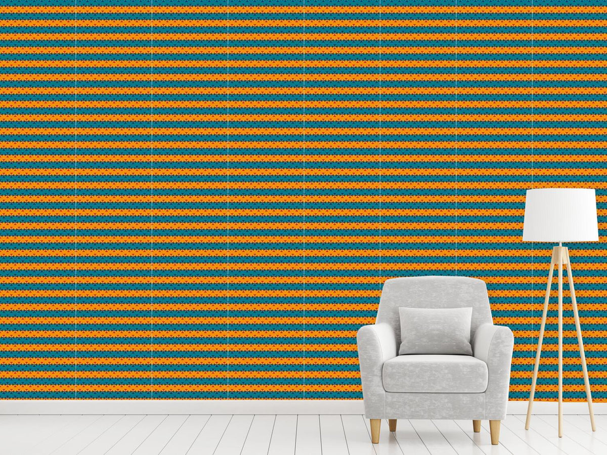 patterned-wallpaper-stripe-contrast