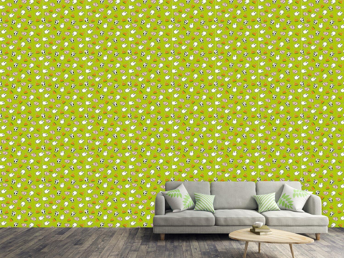 patterned-wallpaper-farm-animals