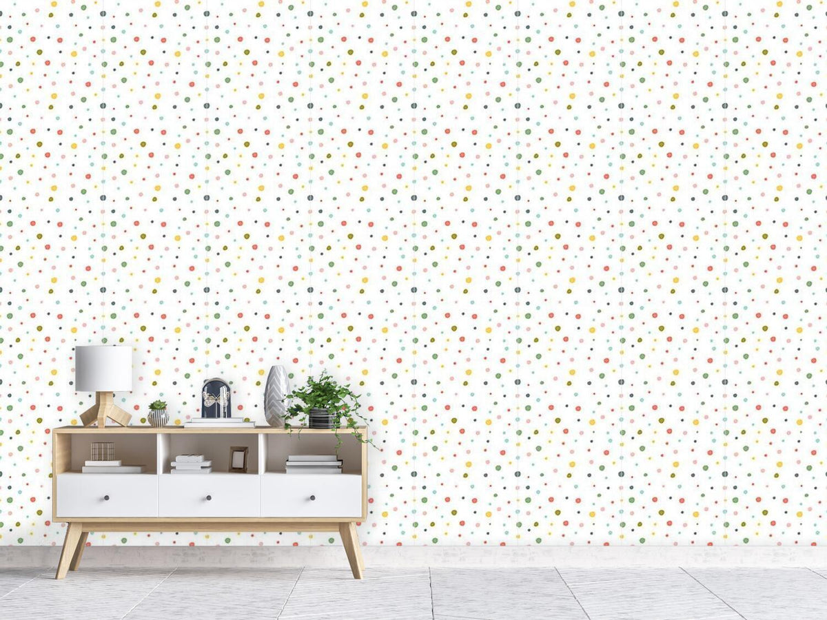 patterned-wallpaper-painted-polka-dot