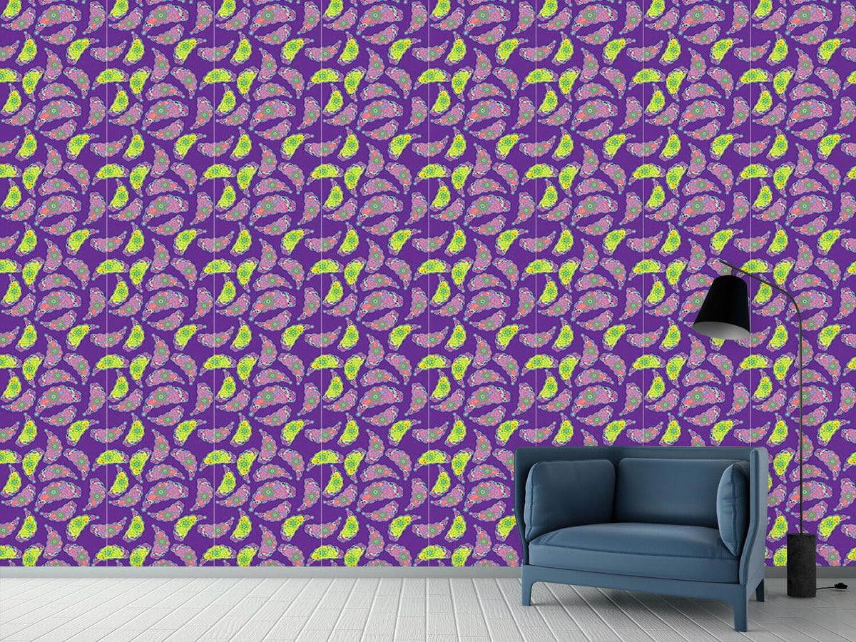 patterned-wallpaper-paisley-dance