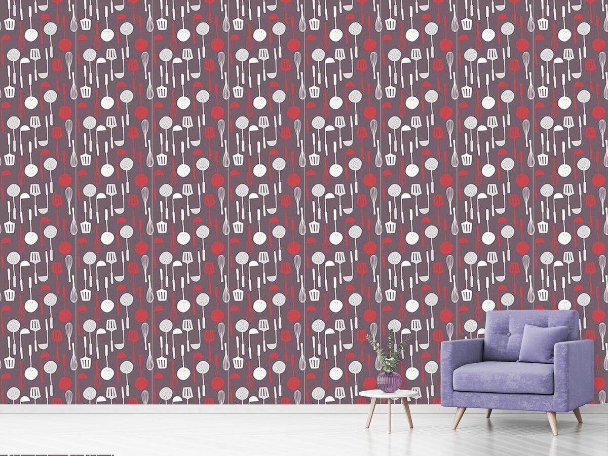 patterned-wallpaper-mums-kitchen-utensils