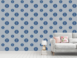 patterned-wallpaper-christmas-ornaments-silver
