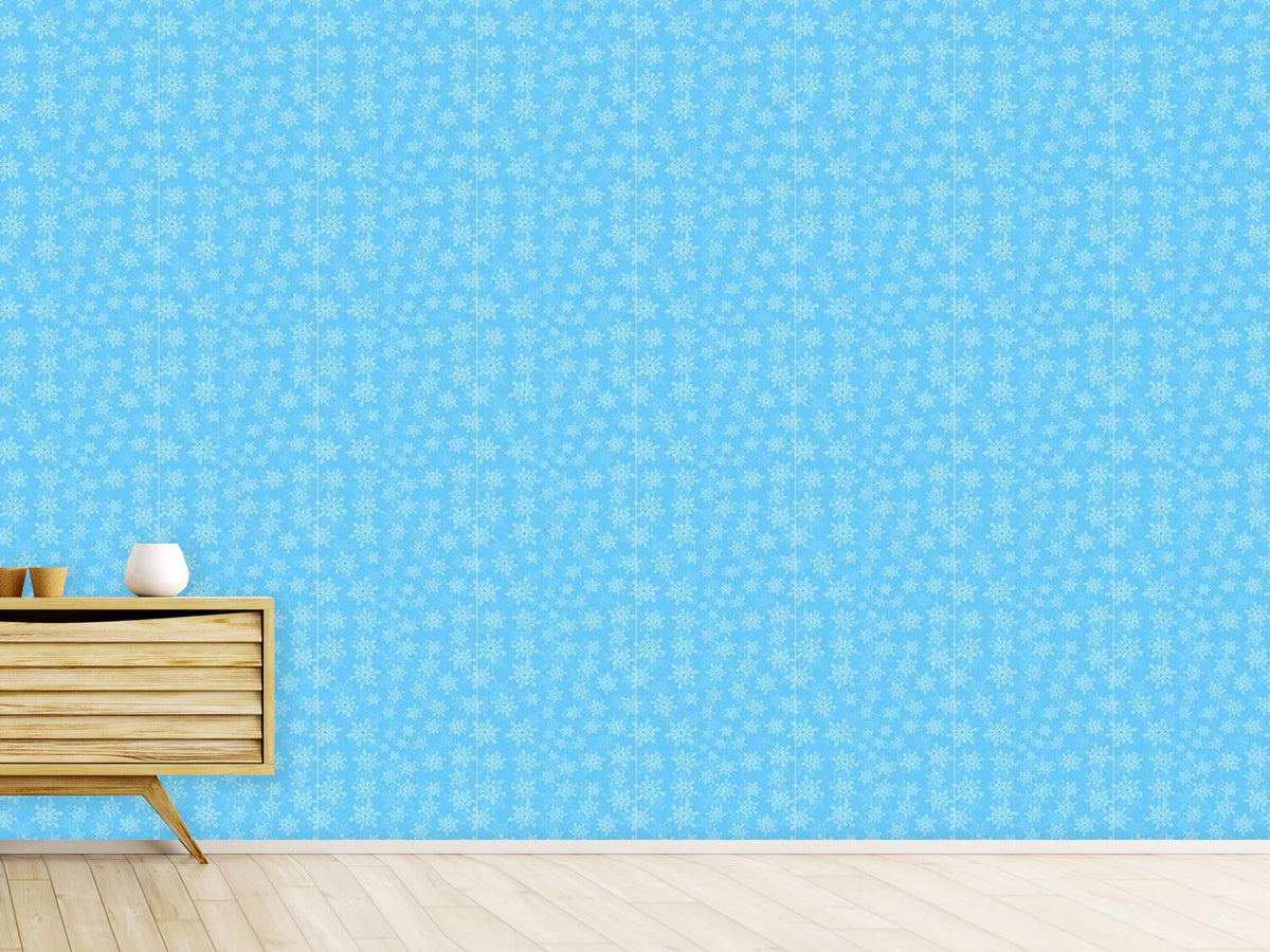 patterned-wallpaper-delicate-snowflakes